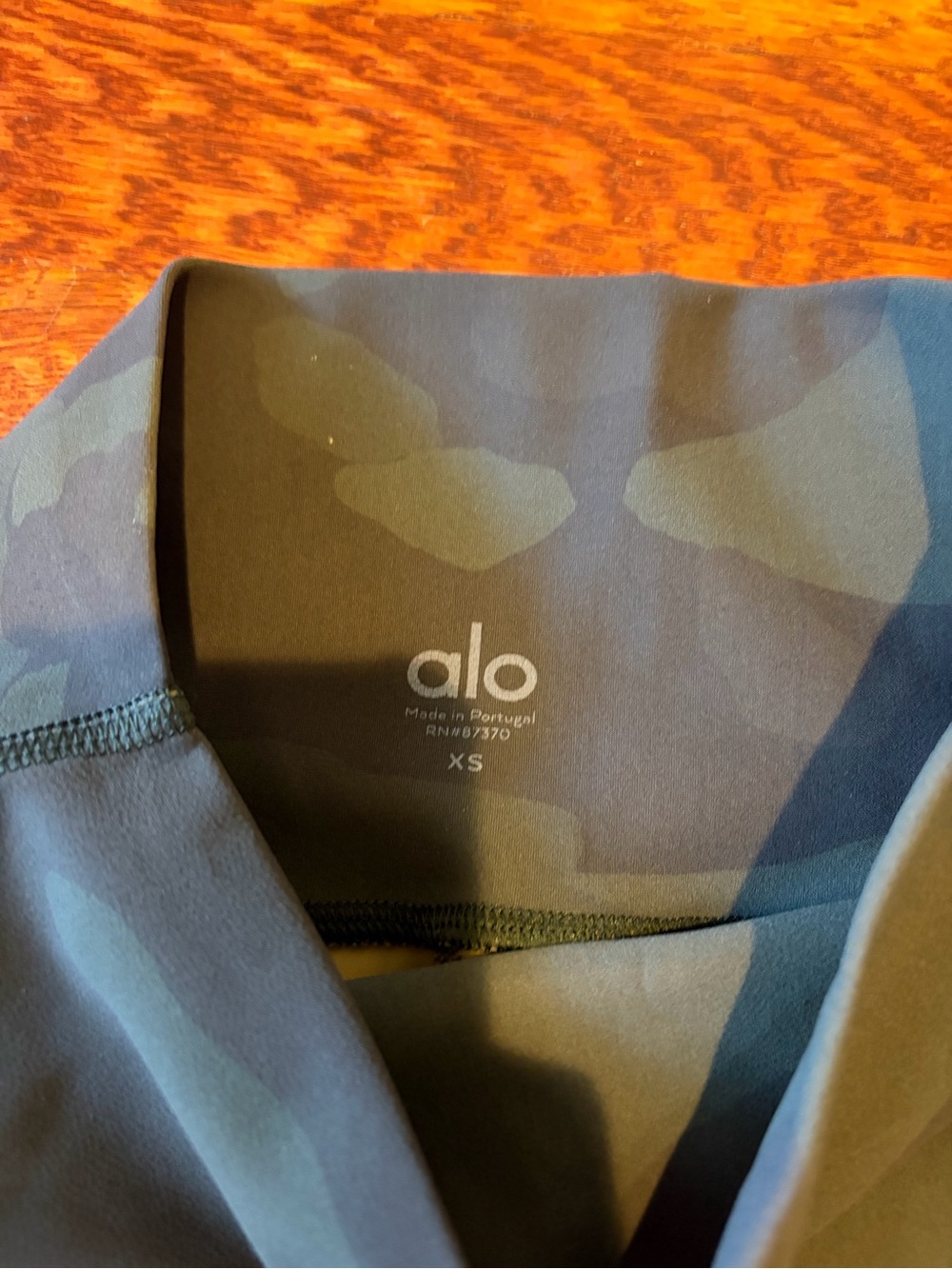 ALO Yoga Women's High-Waist Camo Bike Shorts - Olive Green XS - Picture 3 of 4